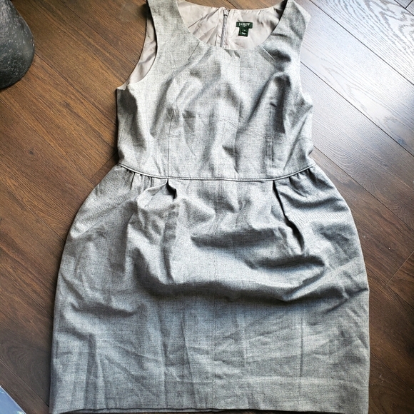 J. Crew Dresses & Skirts - J. Crew sleeveless dress with pockets. Size 14